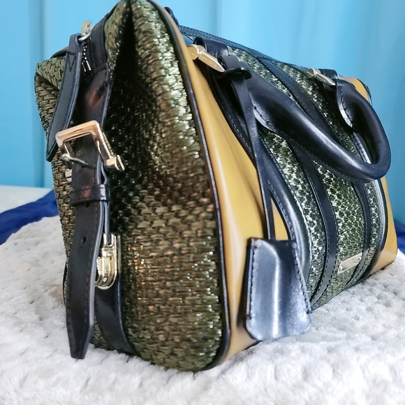 Burberry Asparagus Satchel Handbag - Picture 4 of 9